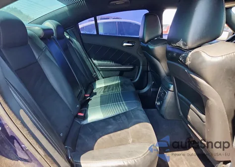 2013 Dodge Charger Srt-8 z USA, uszkodzony, nr VIN 2C3CDXEJ4DH586736